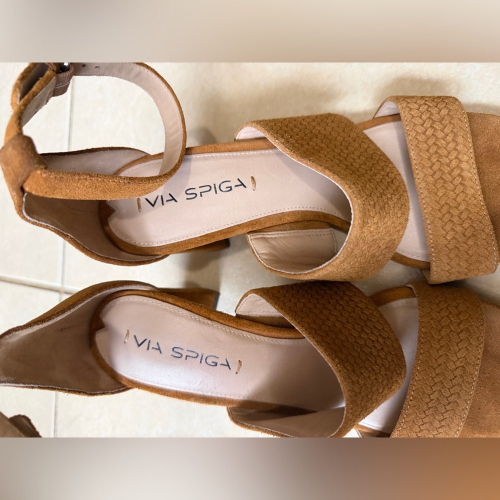 Via Spiga Womens Wendolin Suede Textured Block Heels Tan Size 7.5 US - Picture 4 of 11